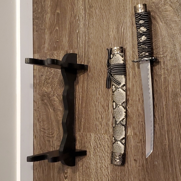 🗡 Decorative SWORD - Picture 7 of 14